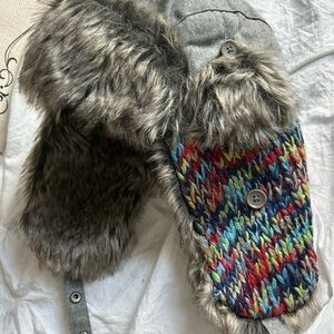 Woodlands isotoner Cozy Multicolor Knit and Faux Fur Trapper Hat Women’s NWT